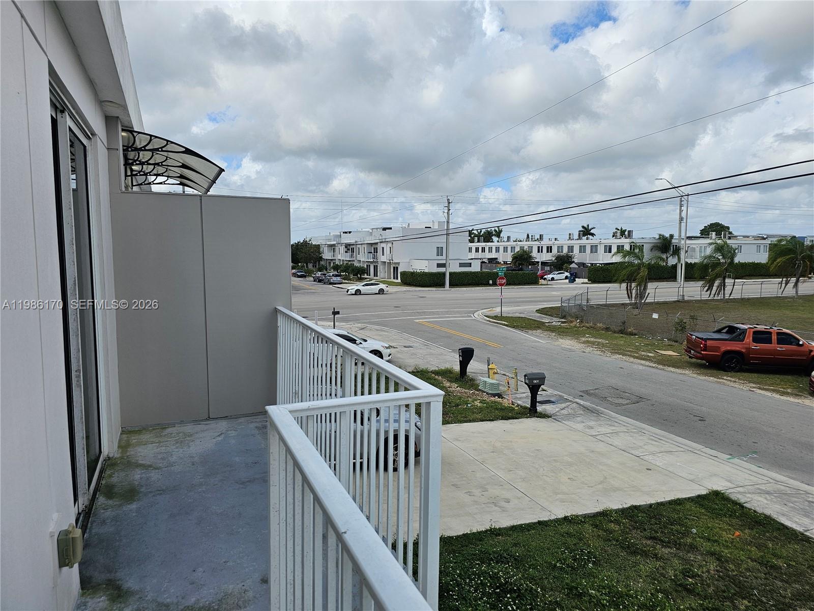 VITRAN AT NARANJA ESTATES - Residential Lease