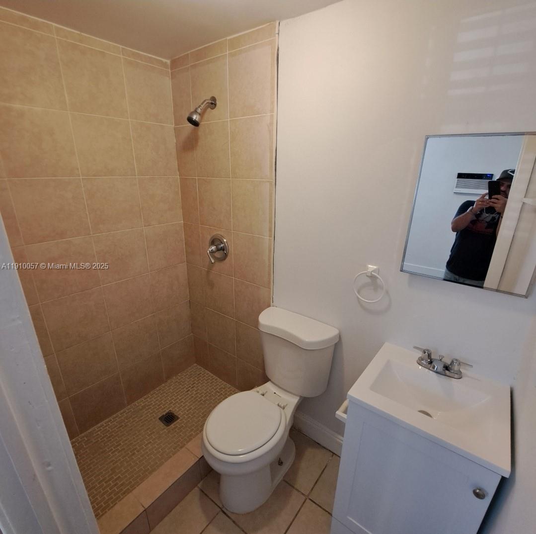 LAWRENCE ESTATES LAND COS - Residential Lease