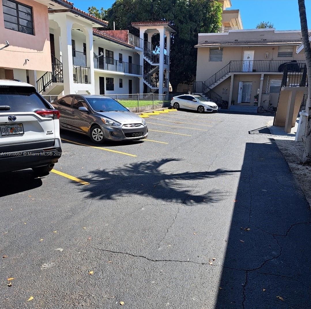 LAWRENCE ESTATES LAND COS - Residential Lease