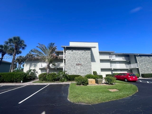 2400 S Ocean Dr 5216