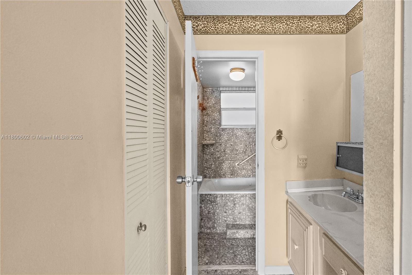 FAIRWAYS OF TAMARAC CONDO - Residential