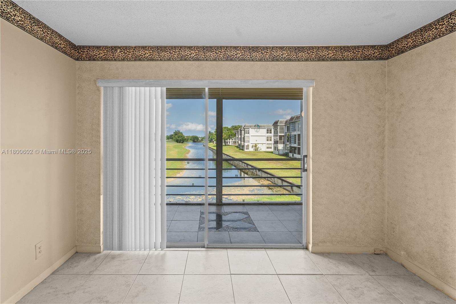 FAIRWAYS OF TAMARAC CONDO - Residential