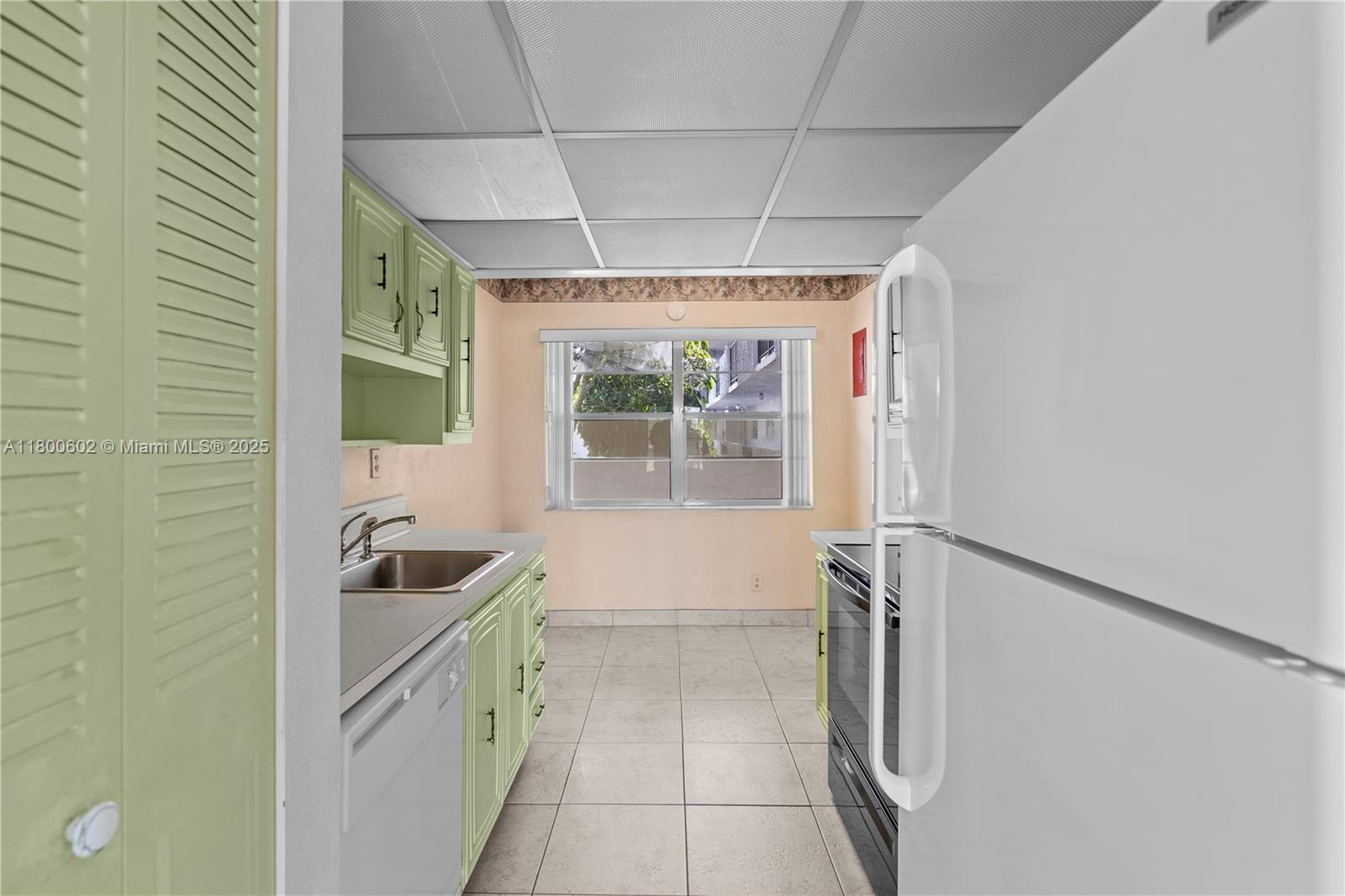 FAIRWAYS OF TAMARAC CONDO - Residential