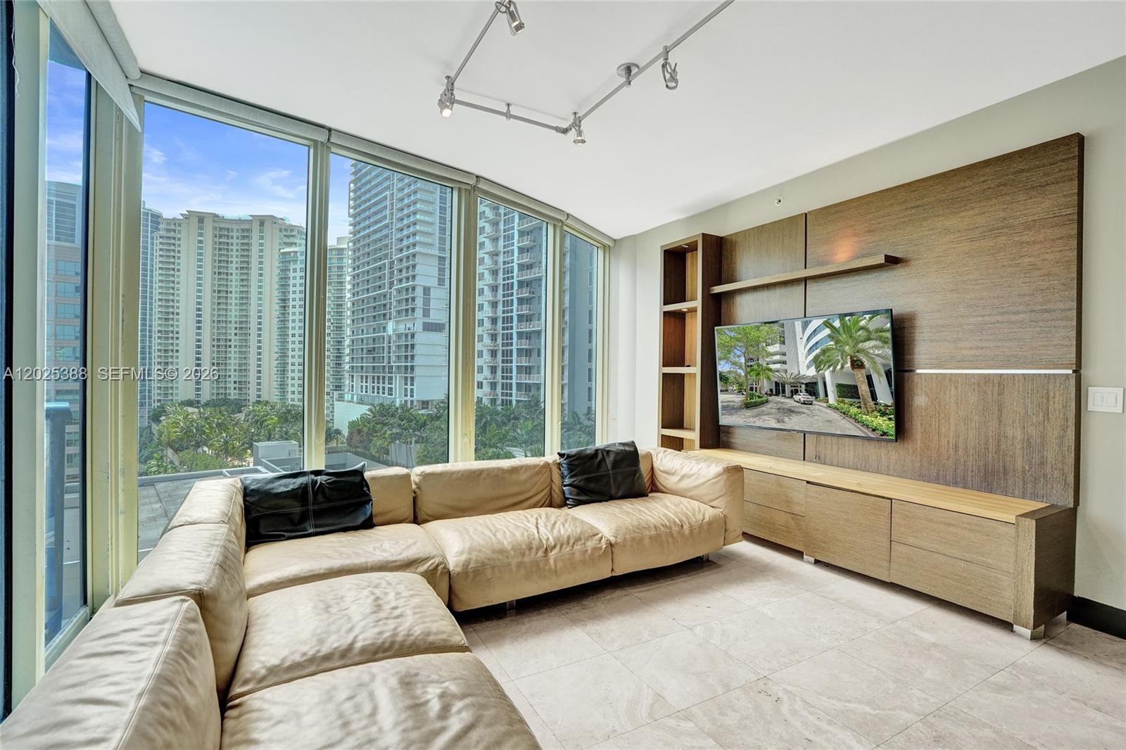 LAS OLAS RIVER HOUSE CONDO - Residential