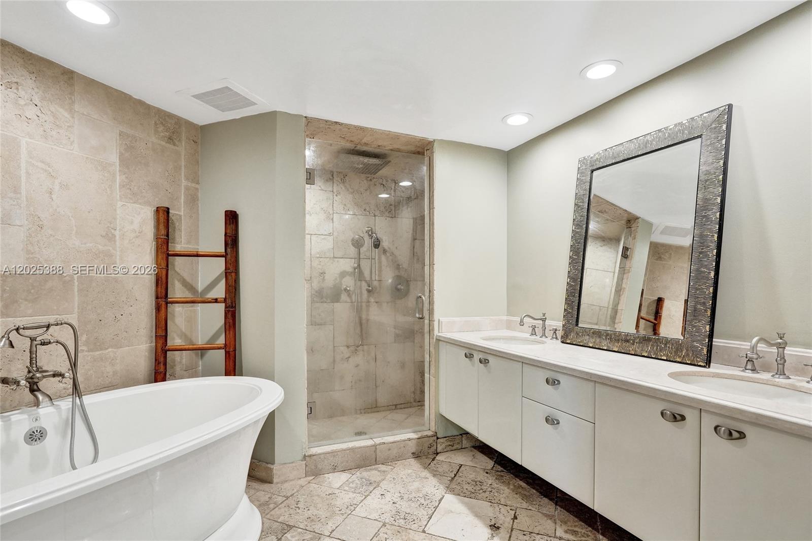 LAS OLAS RIVER HOUSE CONDO - Residential