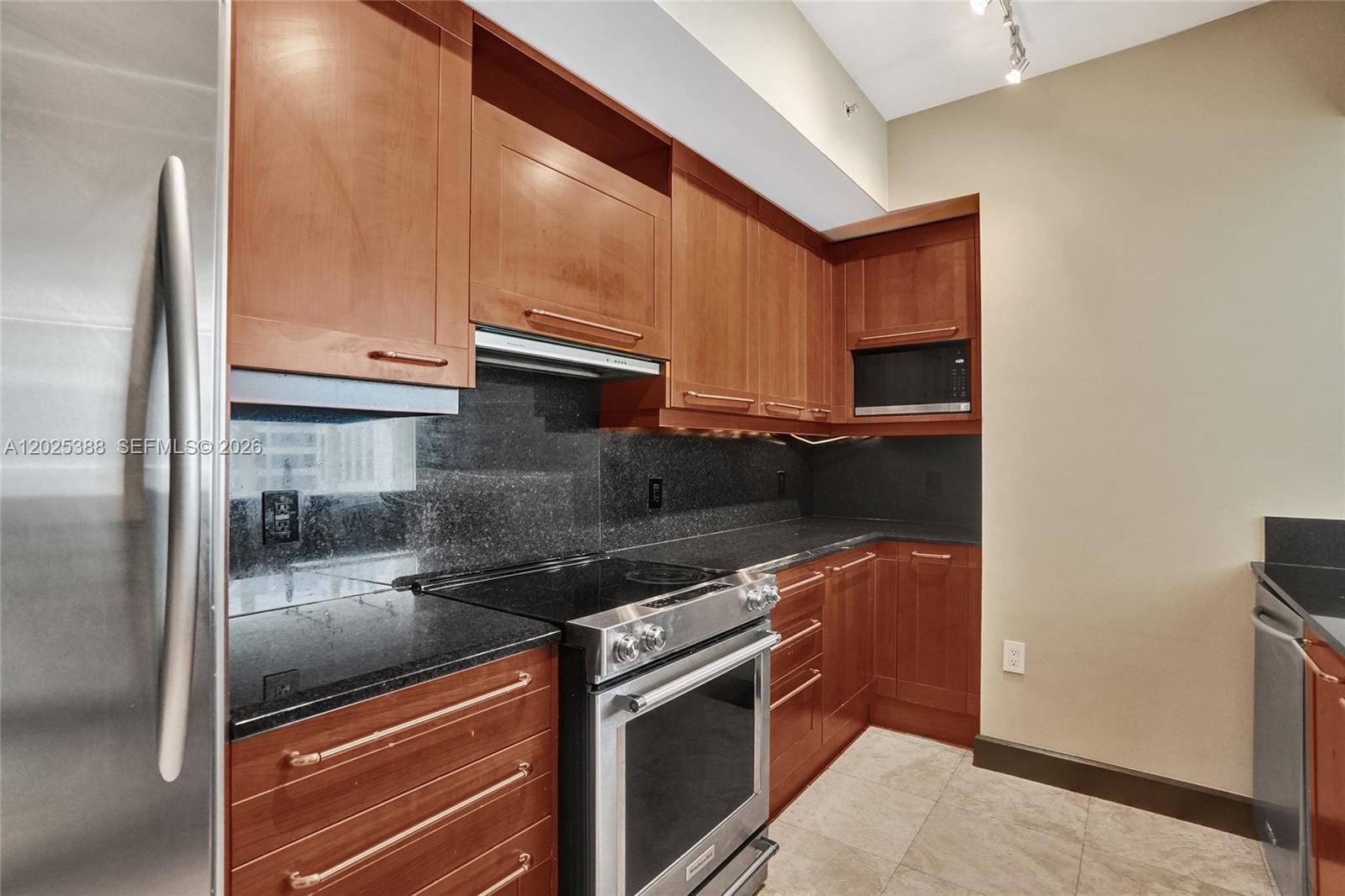 LAS OLAS RIVER HOUSE CONDO - Residential