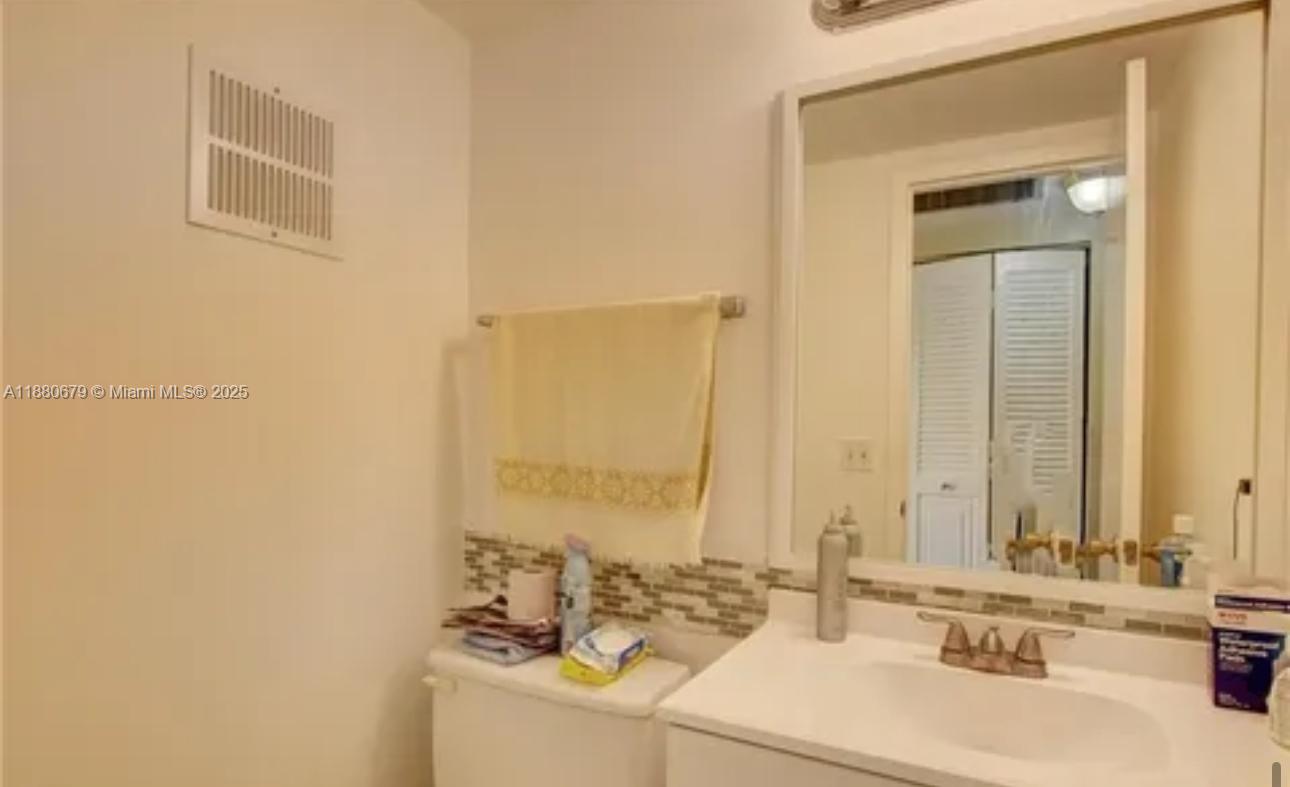 FANSHAW AT CENTURY VILLAG - Residential Lease