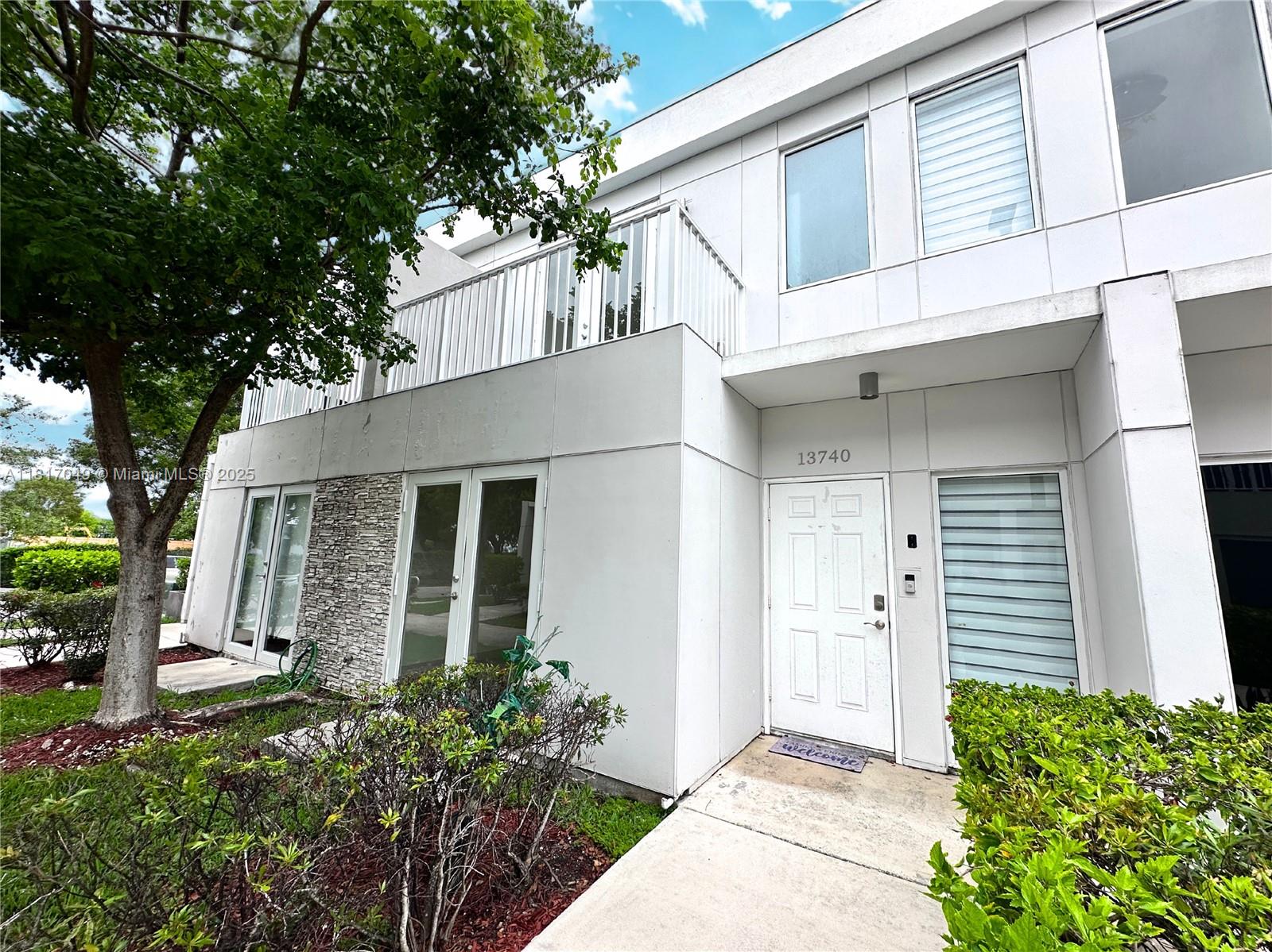 13740 SW 259th St