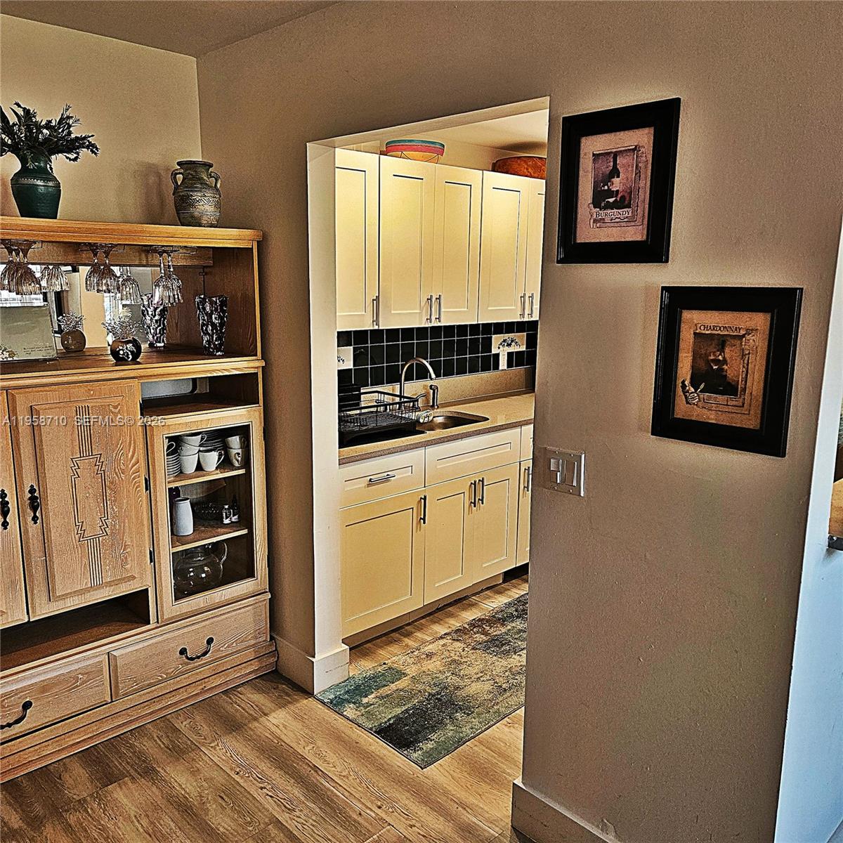 FARNHAM L CONDO - Residential