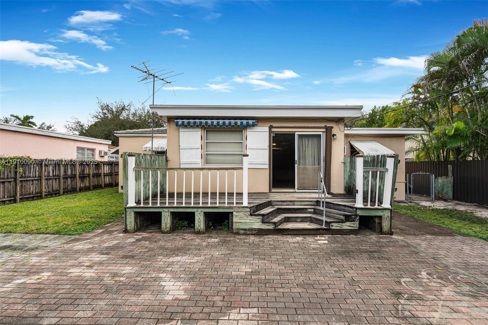 REV PL OF COUNTRY CLUB ES - Residential