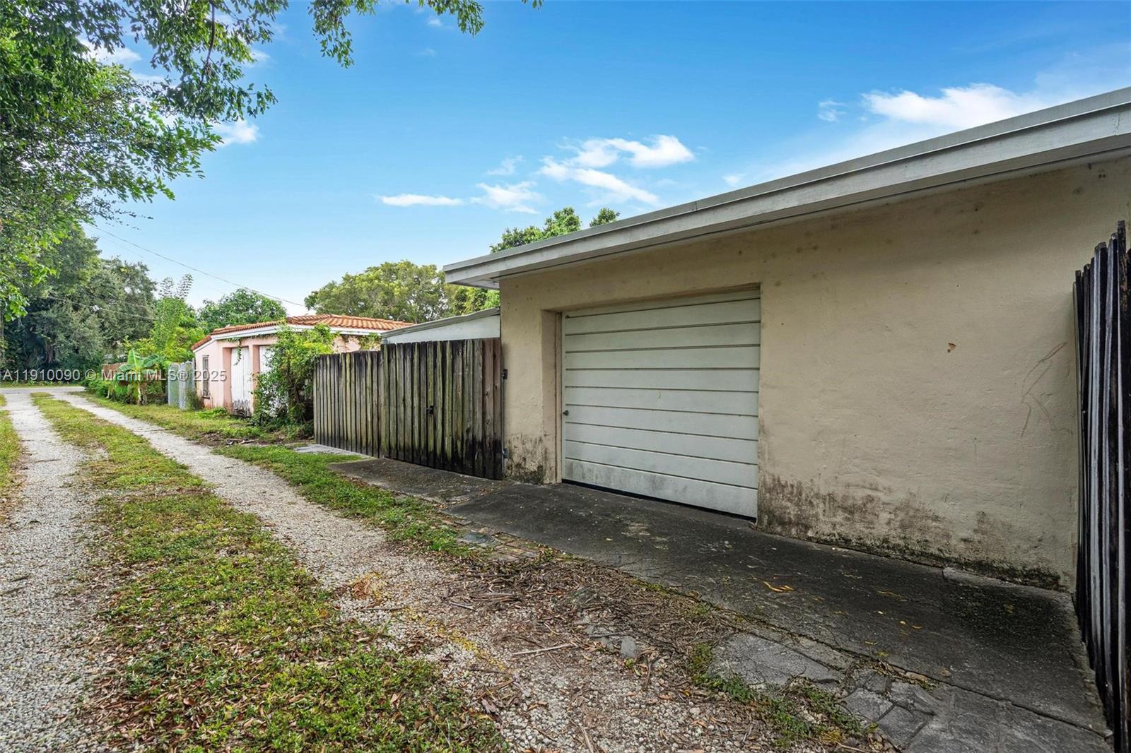 REV PL OF COUNTRY CLUB ES - Residential