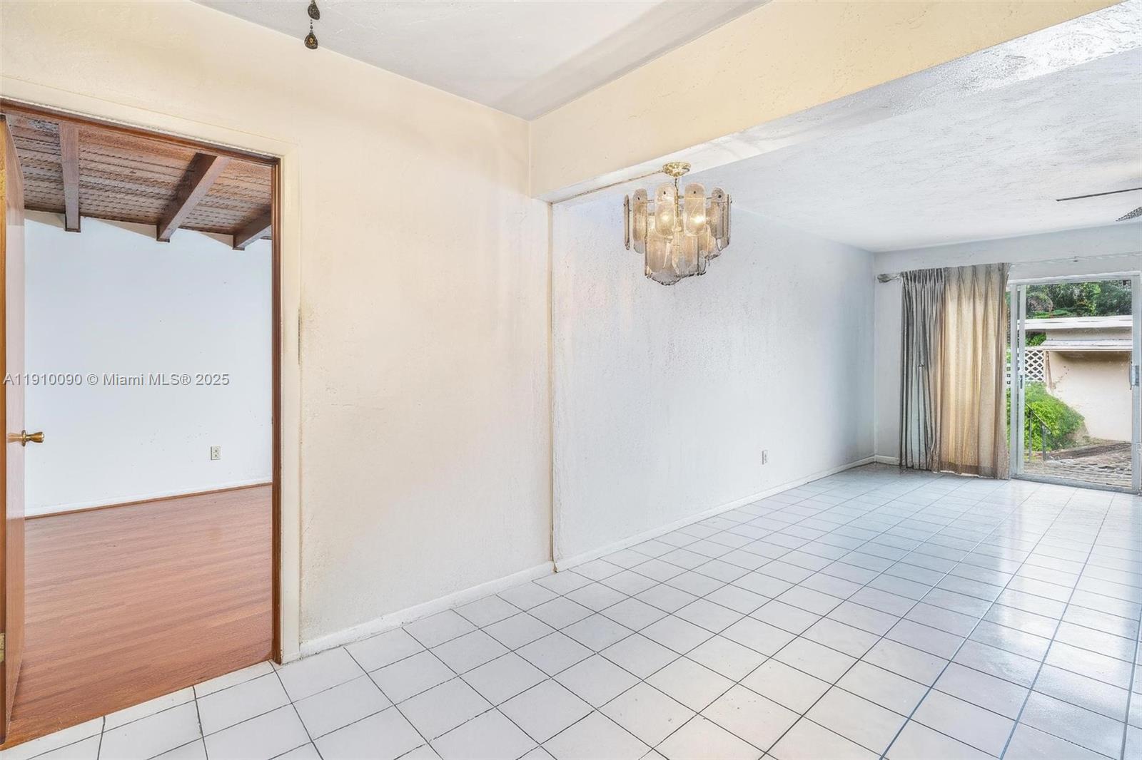 REV PL OF COUNTRY CLUB ES - Residential