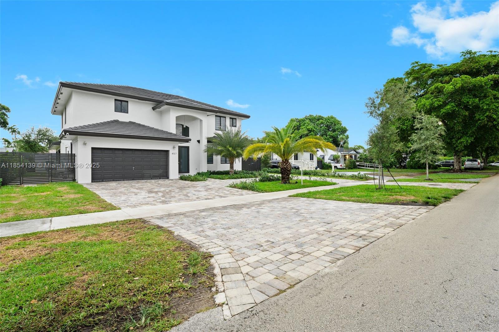 457 Lafayette Dr