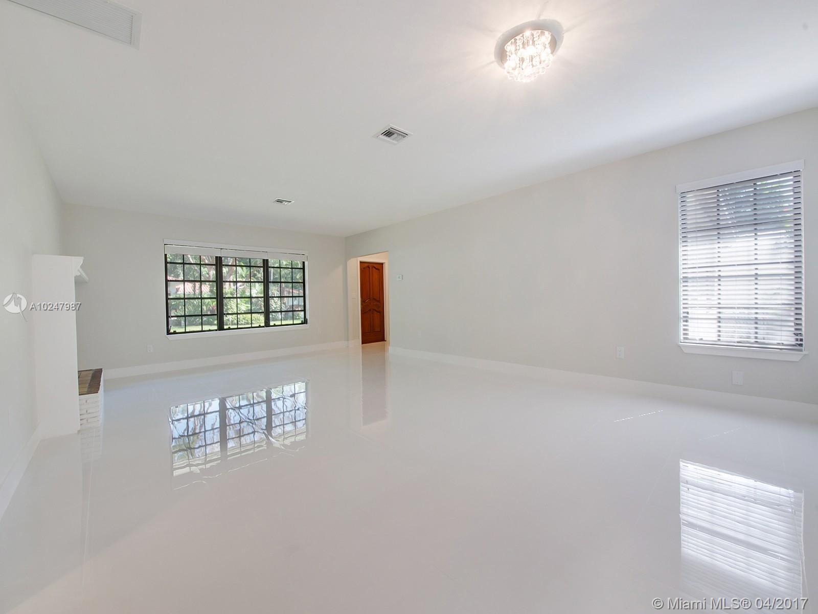 CORAL GABLES BISC BAY SEC - Residential Lease