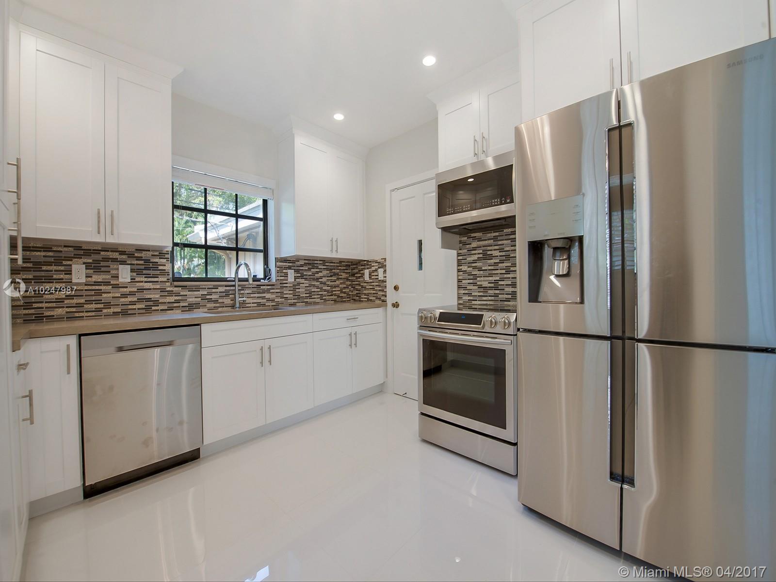 CORAL GABLES BISC BAY SEC - Residential Lease