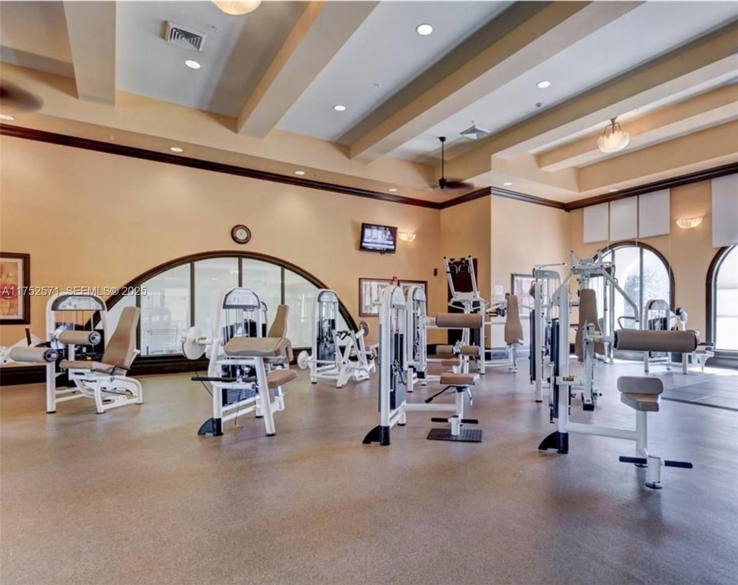 SAWGRASS LAKES - Residential