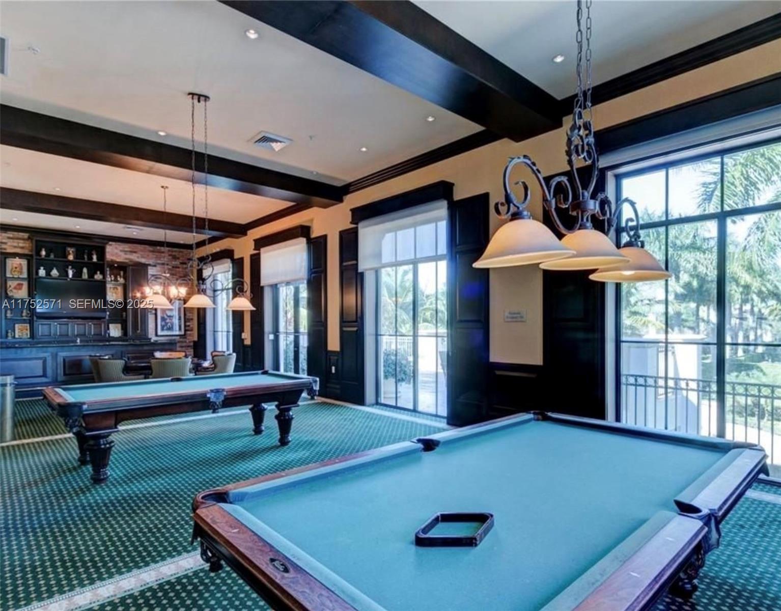 SAWGRASS LAKES - Residential