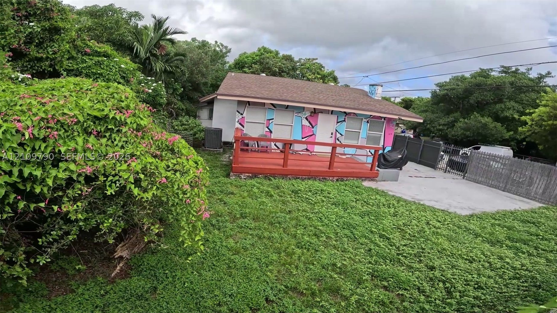 105 NW 31st St 105