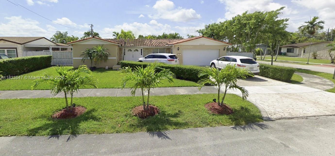 12540 Sw 31st St, Miami, Broward County, Florida - 3 Bedrooms  
2 Bathrooms - 
