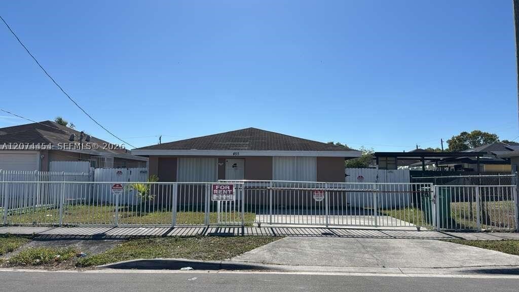455 NW 14th St