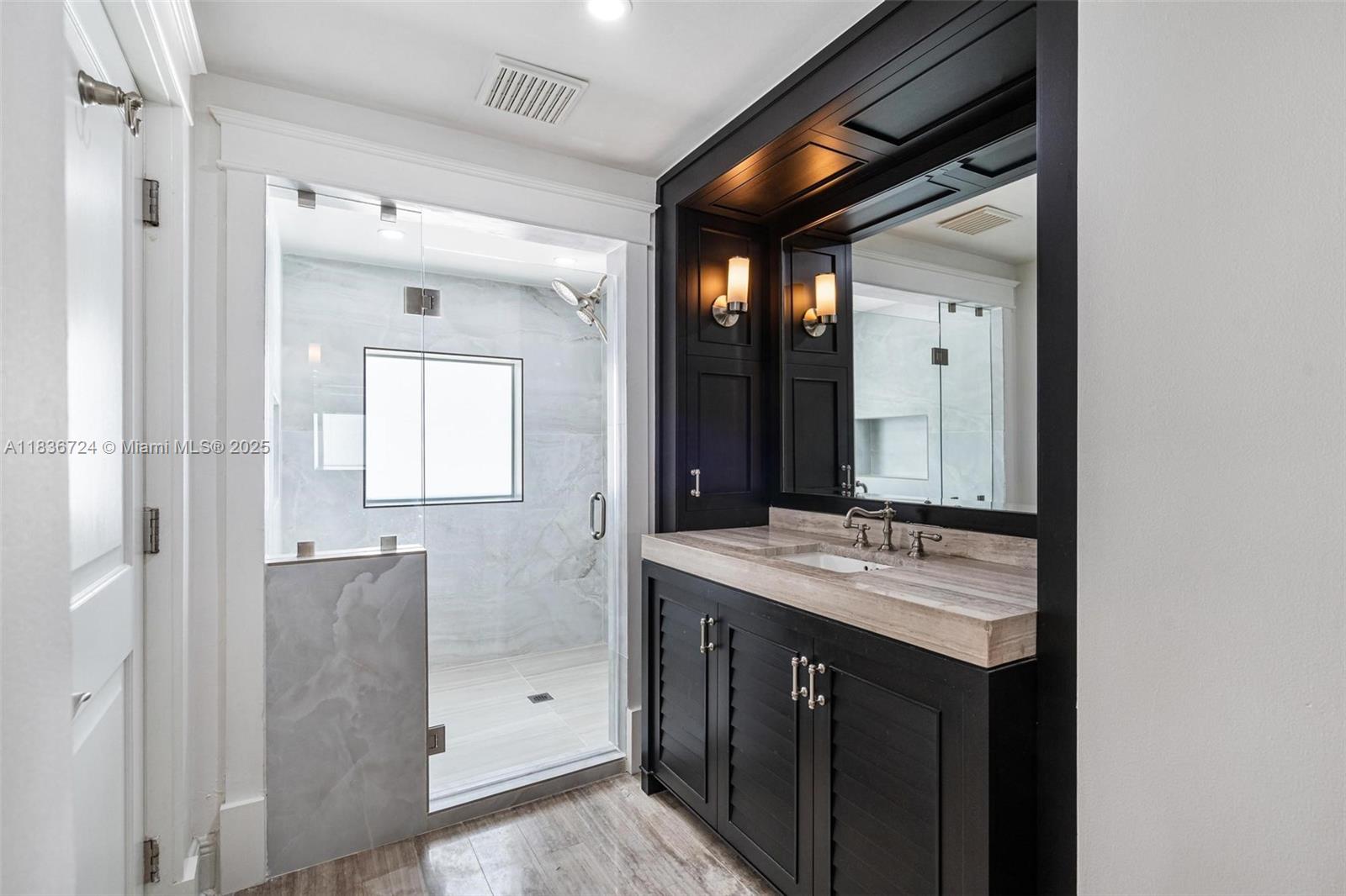 HALLMARK HGTS ESTS 6TH ADD - Residential