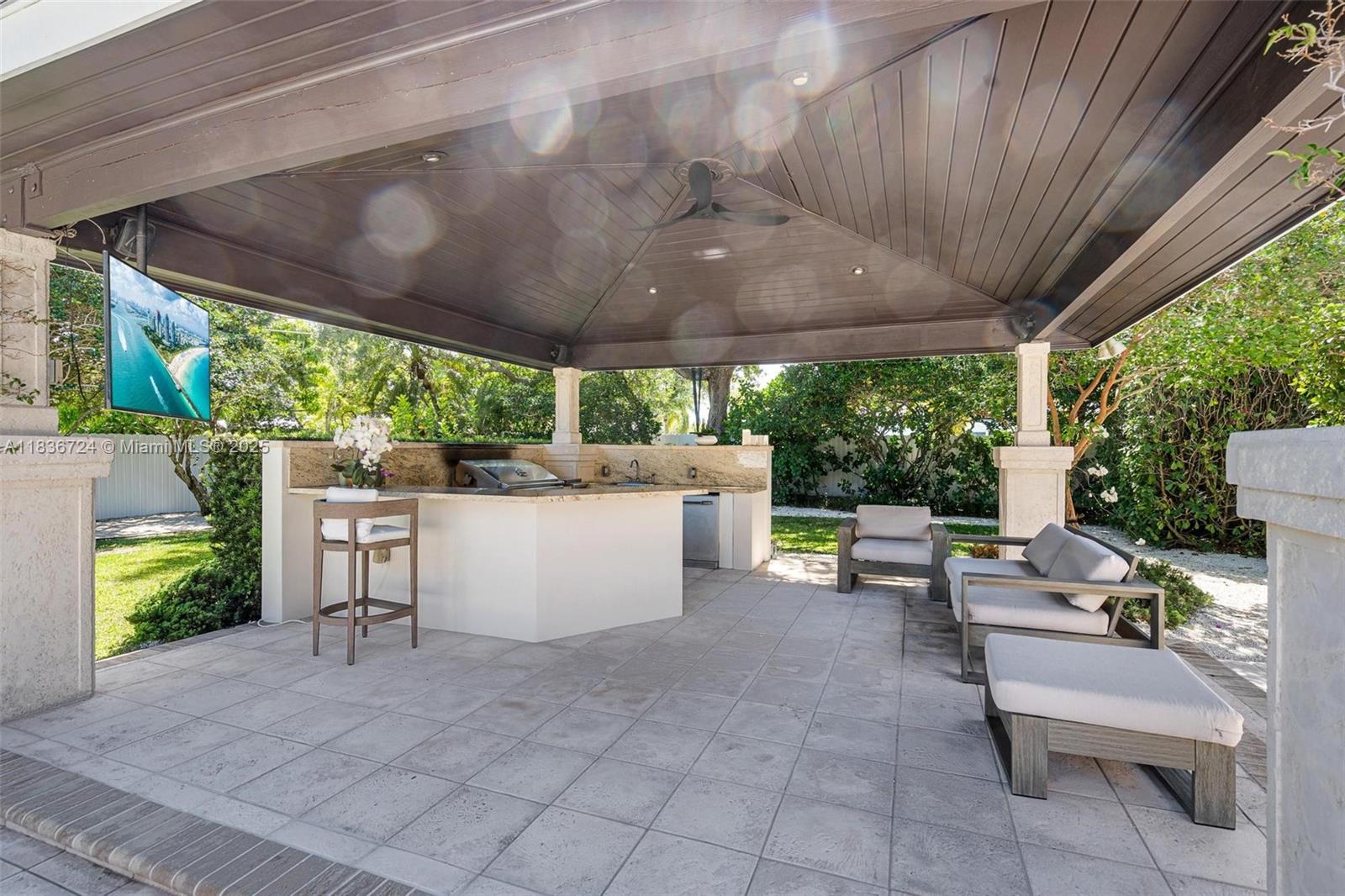 HALLMARK HGTS ESTS 6TH ADD - Residential