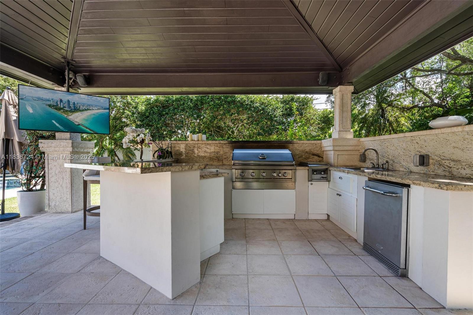 HALLMARK HGTS ESTS 6TH ADD - Residential