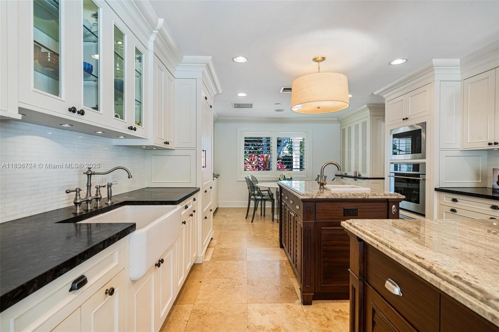 HALLMARK HGTS ESTS 6TH ADD - Residential