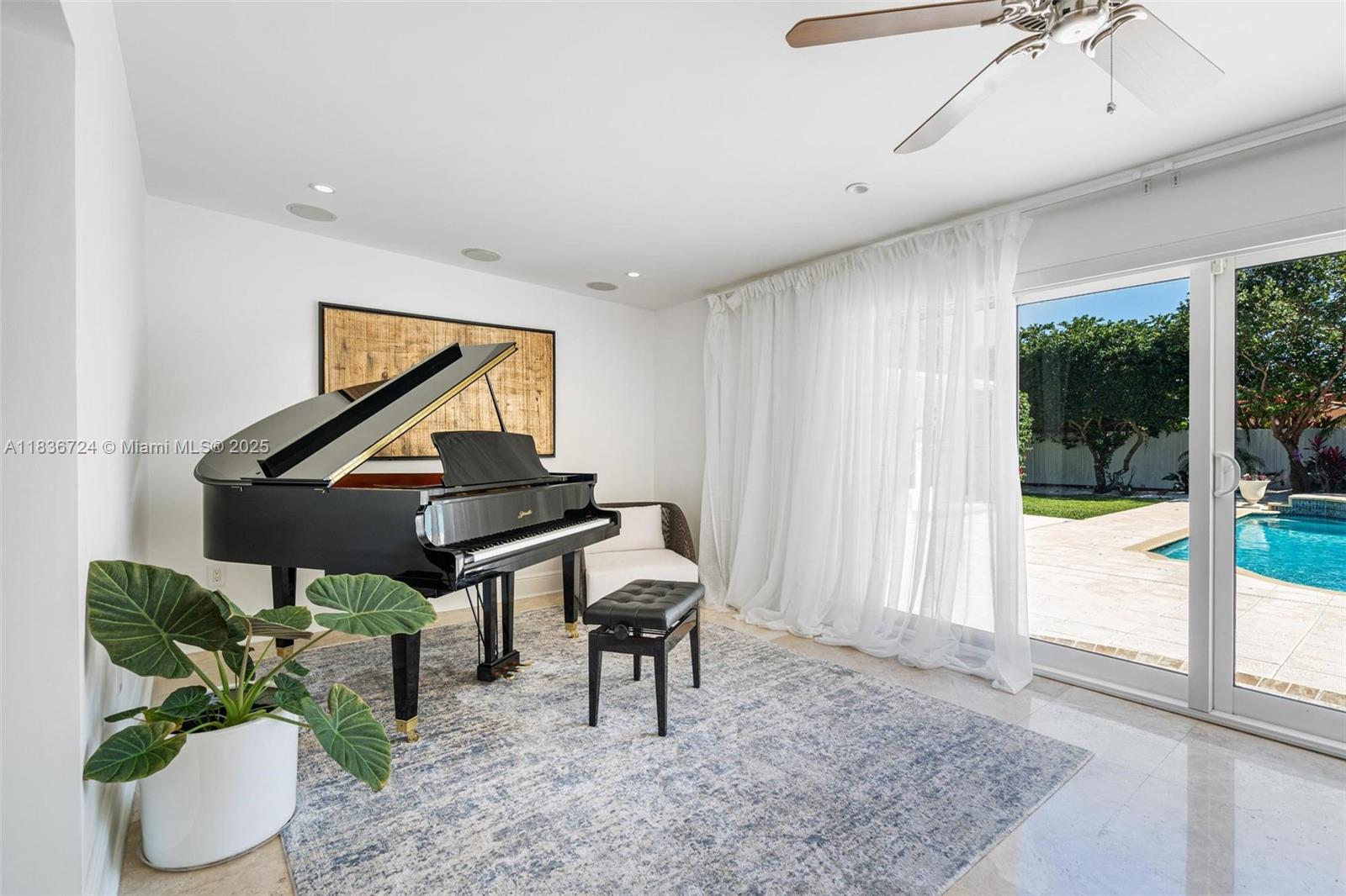 HALLMARK HGTS ESTS 6TH ADD - Residential