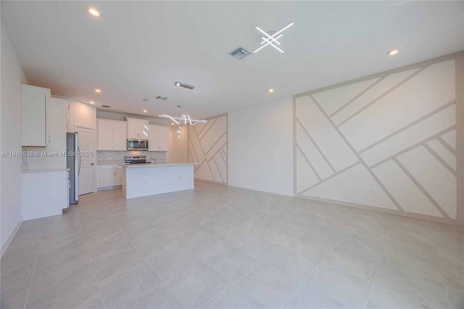 FOREST OAKS RESIDENTIAL P - Residential Lease