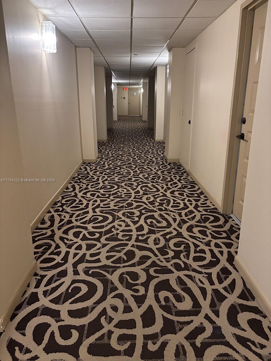 SUMMIT CONDO - Residential