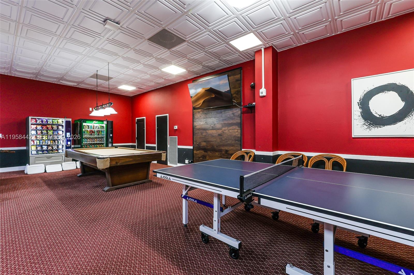 WINSTON TOWER 300 CONDO - Residential