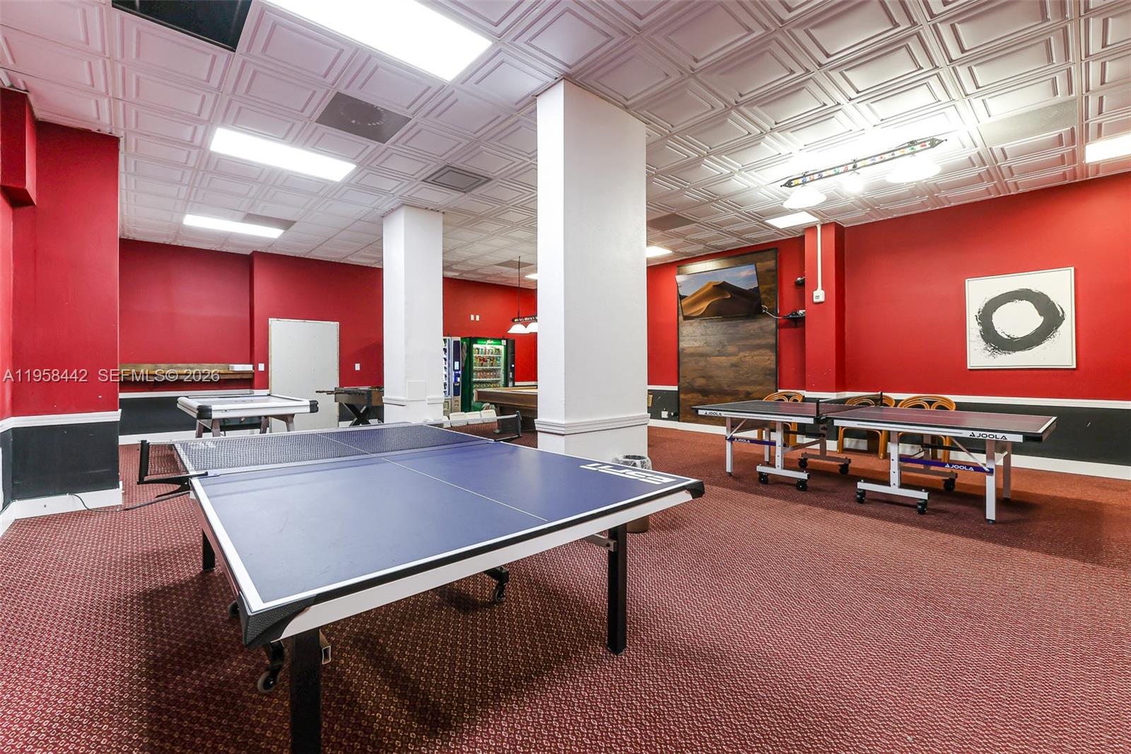 WINSTON TOWER 300 CONDO - Residential