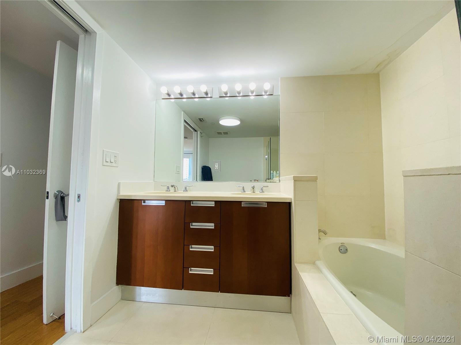 NORMANDY GOLF COURSE PG 4 - Residential Lease