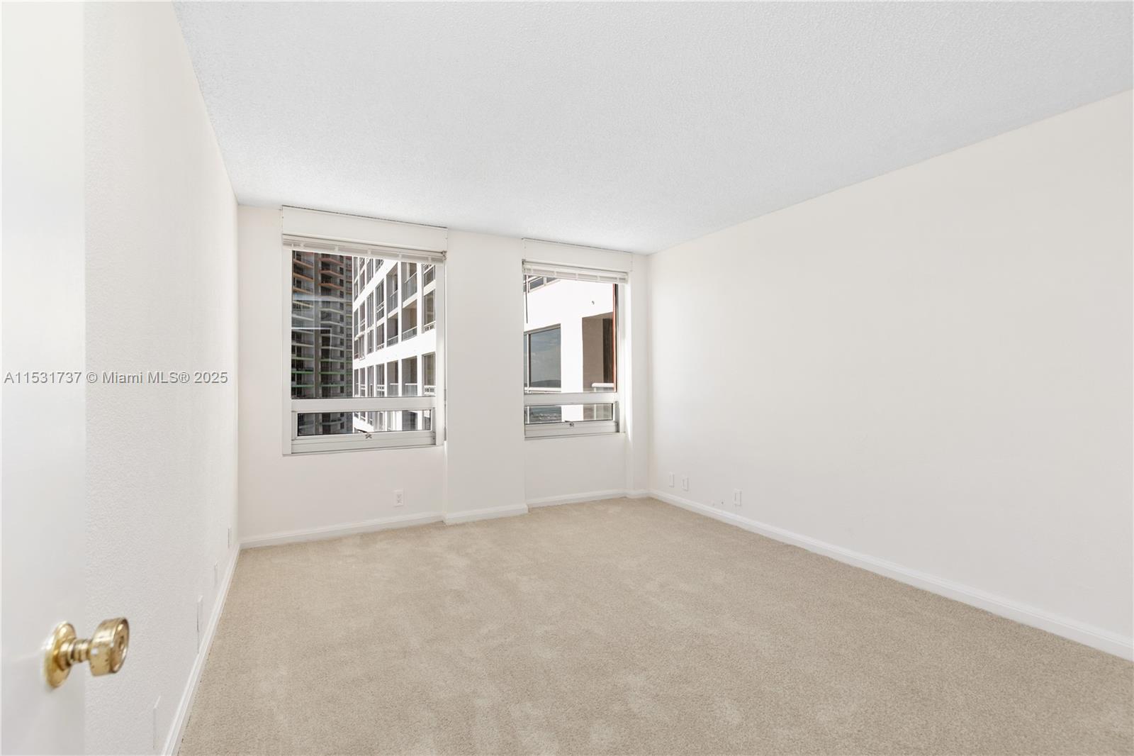 THE PALACE CONDO - Residential