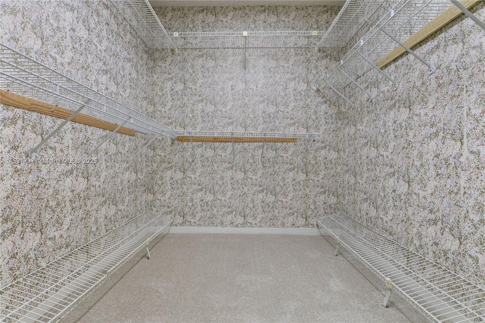 THE PALACE CONDO - Residential