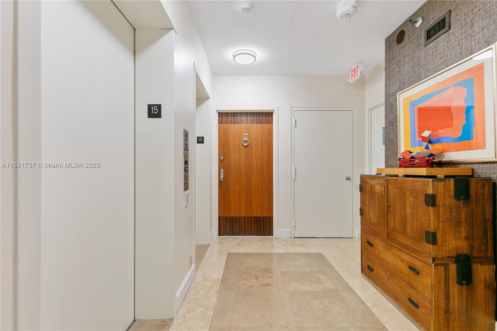 THE PALACE CONDO - Residential