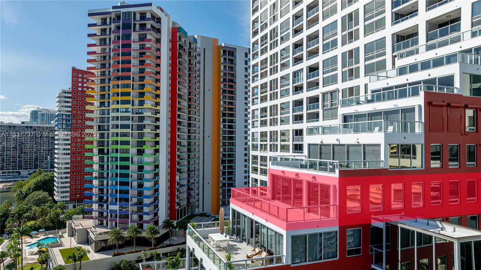 THE PALACE CONDO - Residential