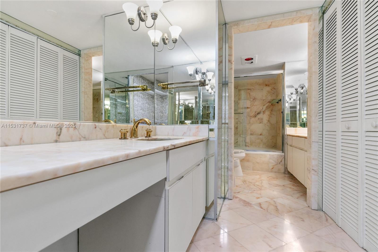 THE PALACE CONDO - Residential