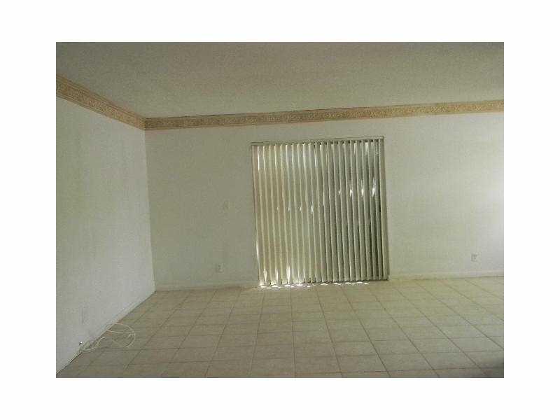 WINDMILL LAKES I CONDO - Residential Lease