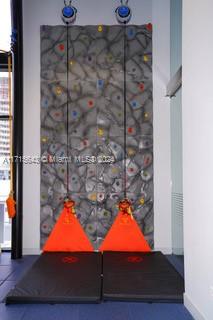 1010 BRICKELL CONDO - Residential Lease