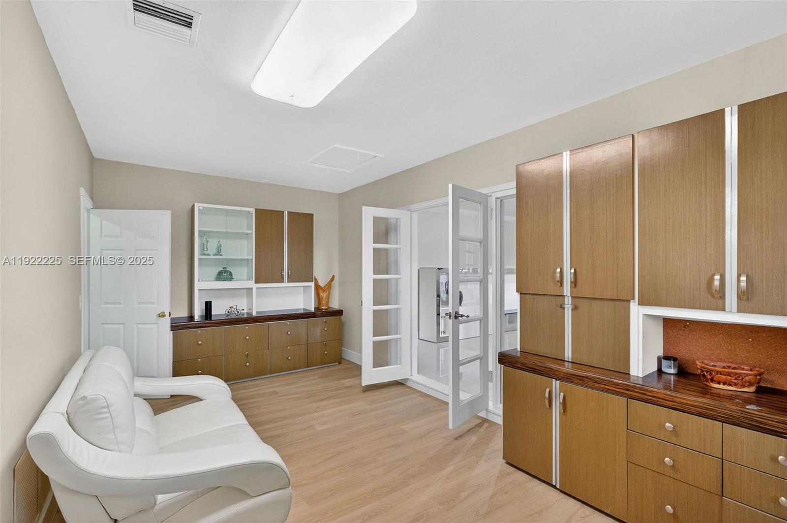 SNAPPER CREEK PARK UNIT N - Residential