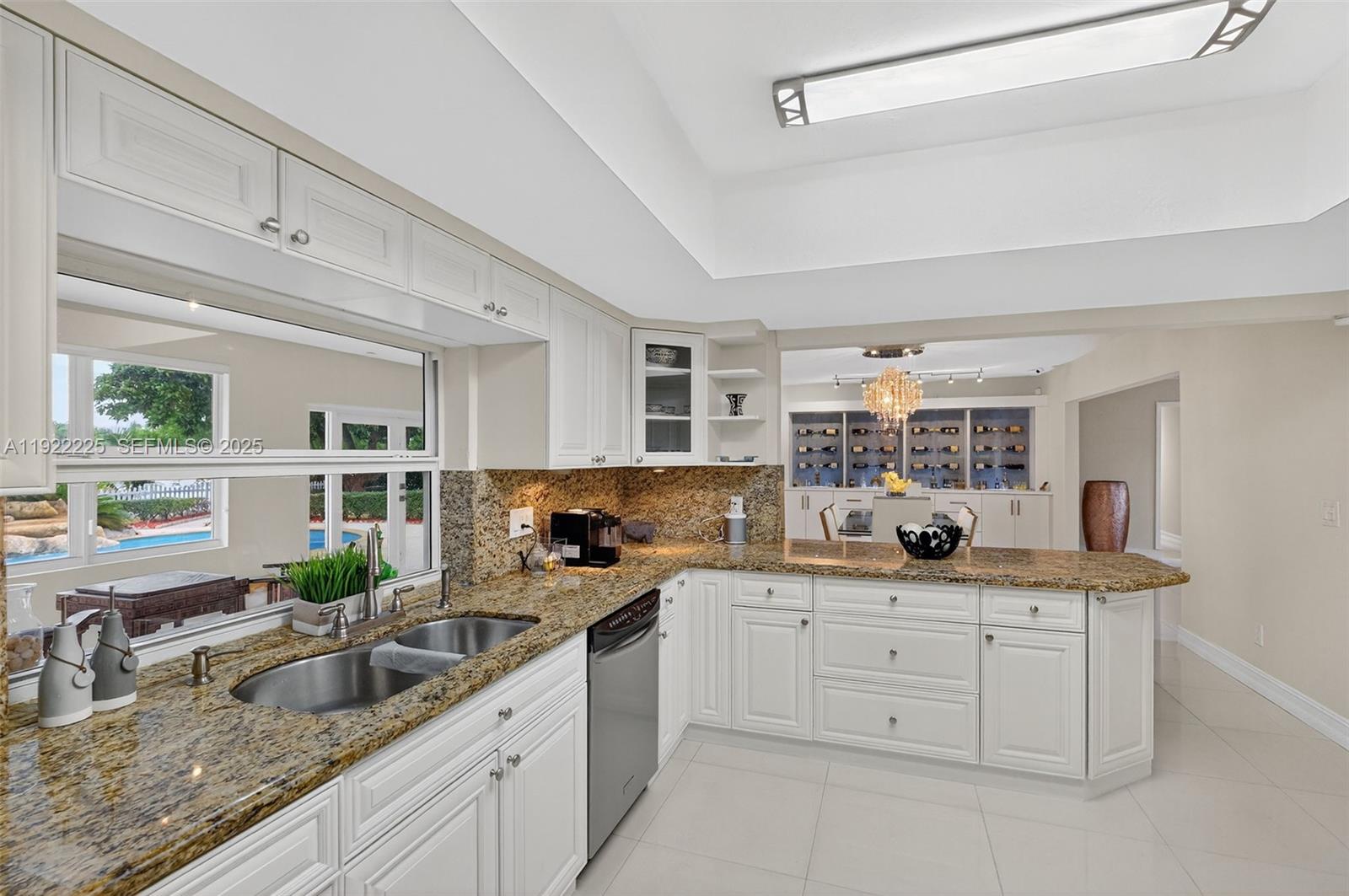 SNAPPER CREEK PARK UNIT N - Residential