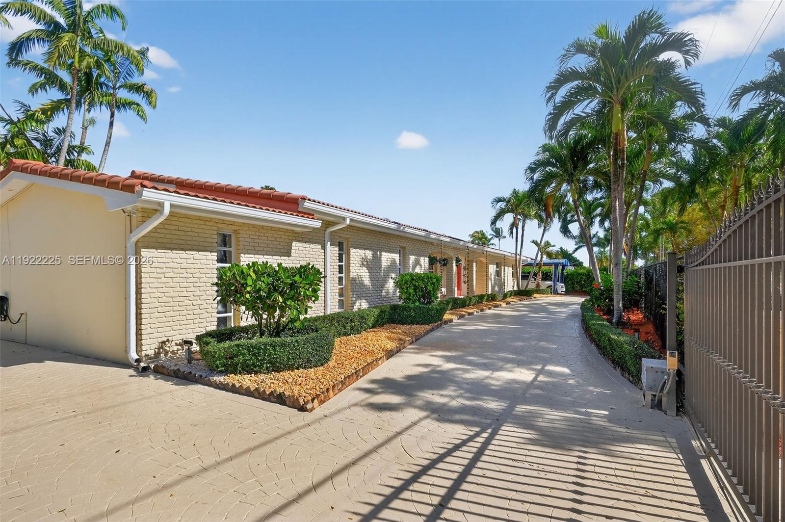 SNAPPER CREEK PARK UNIT N - Residential