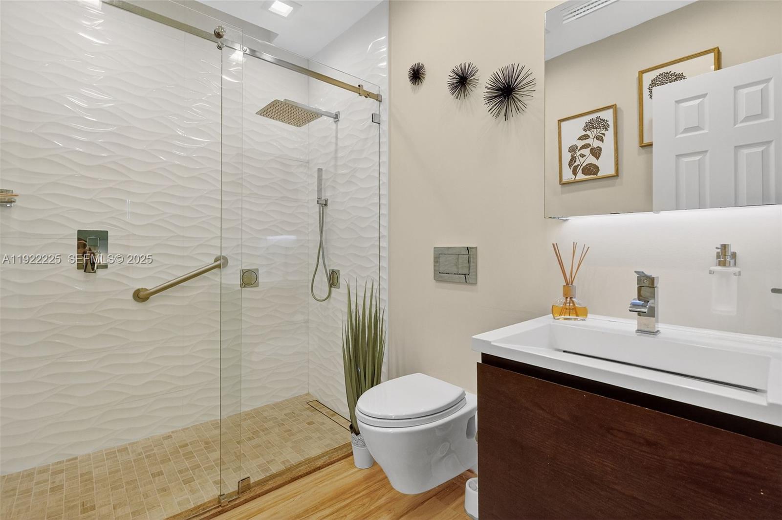 SNAPPER CREEK PARK UNIT N - Residential