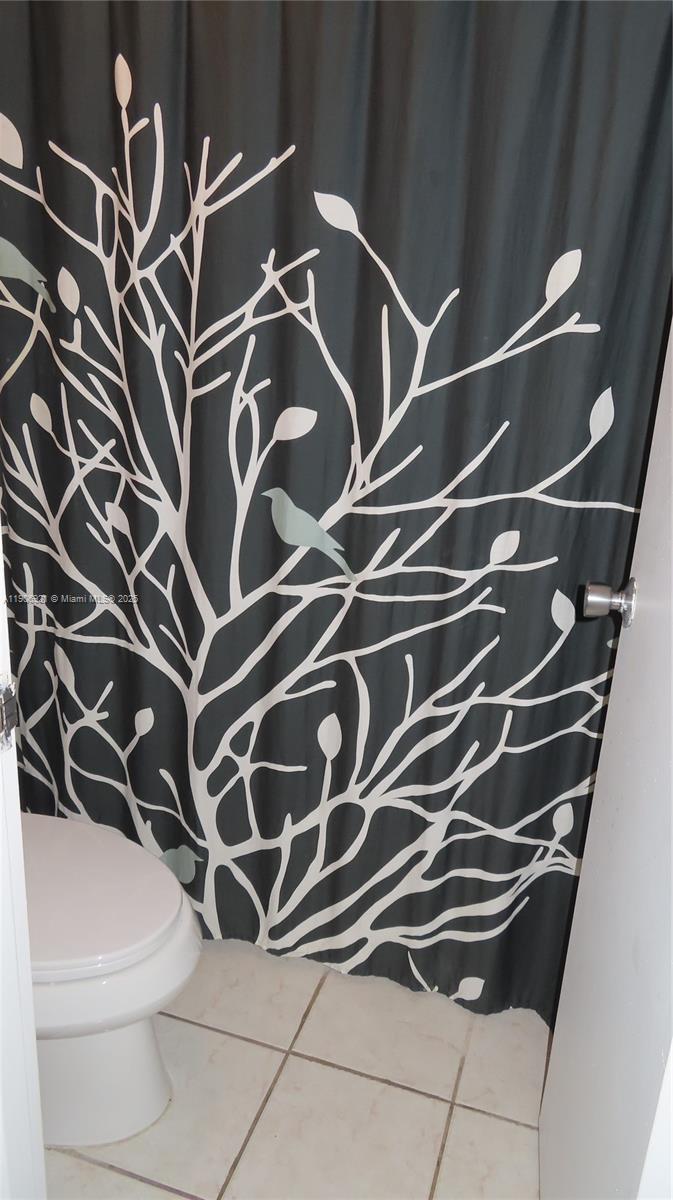 ARLEN BEACH CONDO - Residential Lease