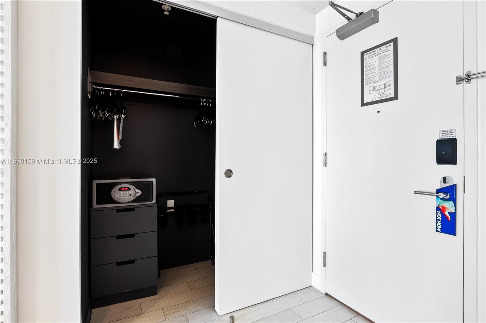 FORT LAUDERDALE RESIDENCE - Residential