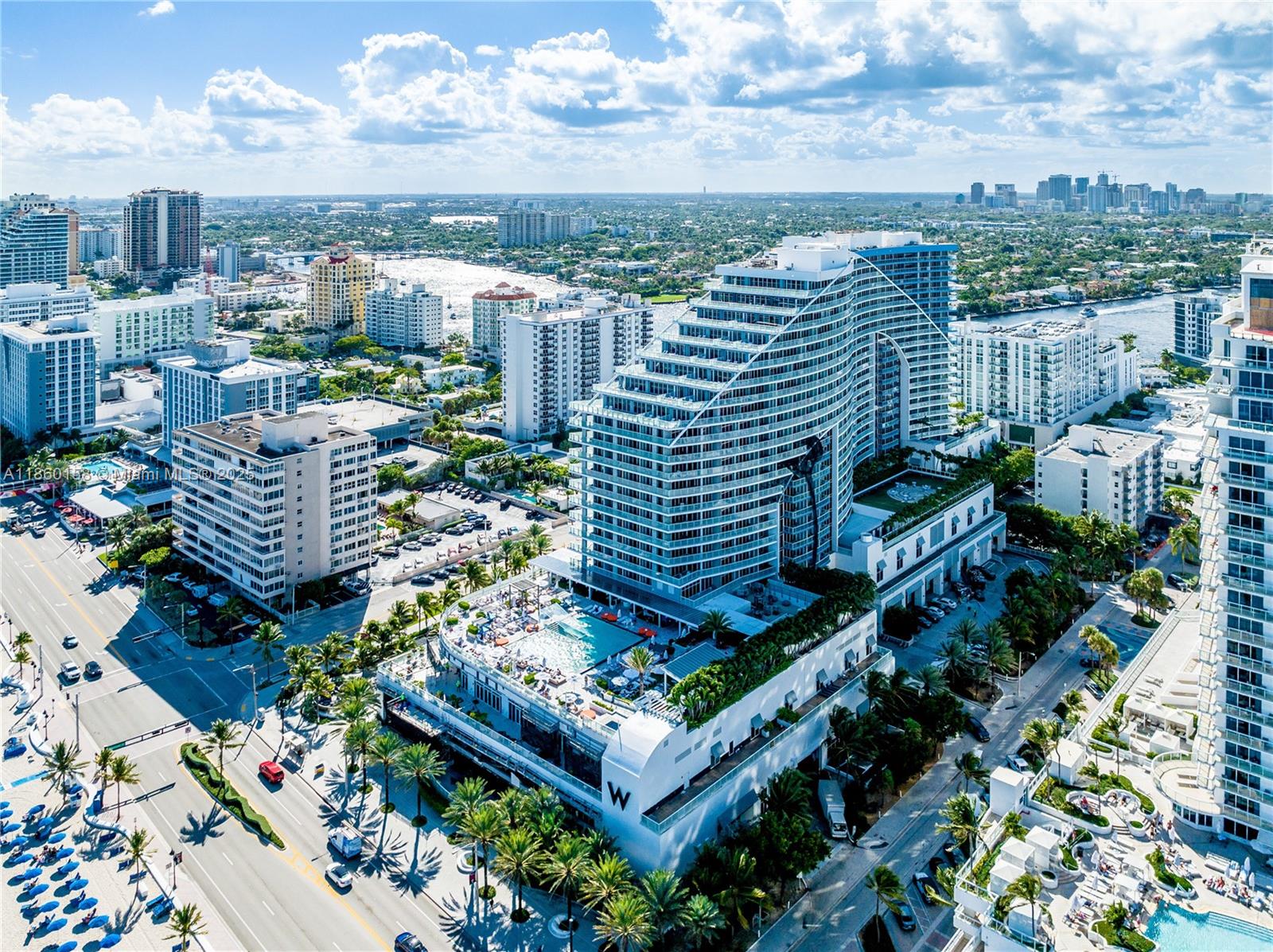 FORT LAUDERDALE RESIDENCE - Residential