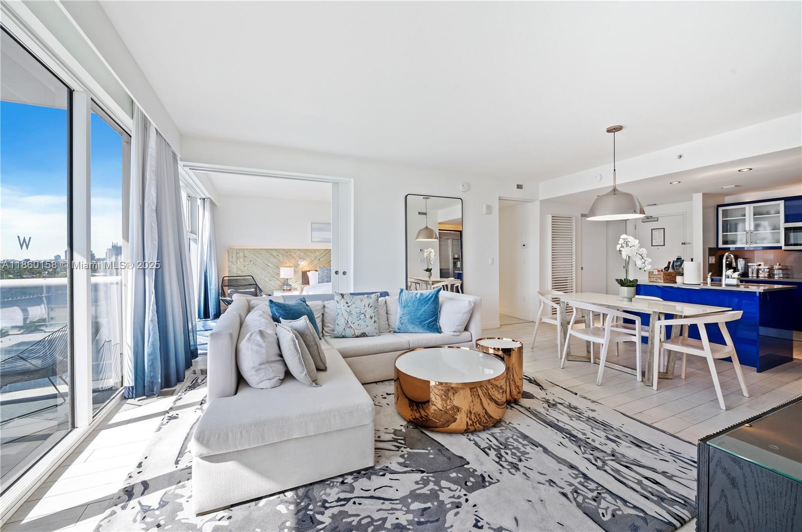 FORT LAUDERDALE RESIDENCE - Residential