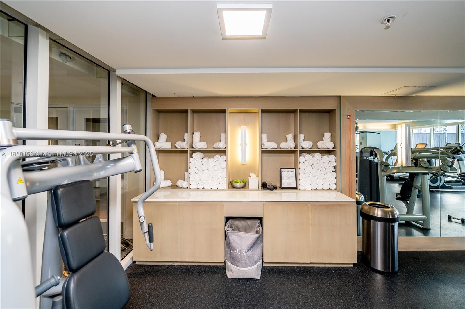 FORT LAUDERDALE RESIDENCE - Residential